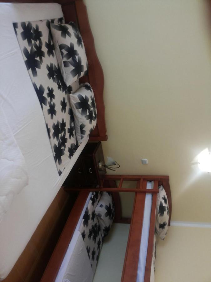 Apartments And Studios Anicic อัตเจฮะห์ ภายนอก รูปภาพ