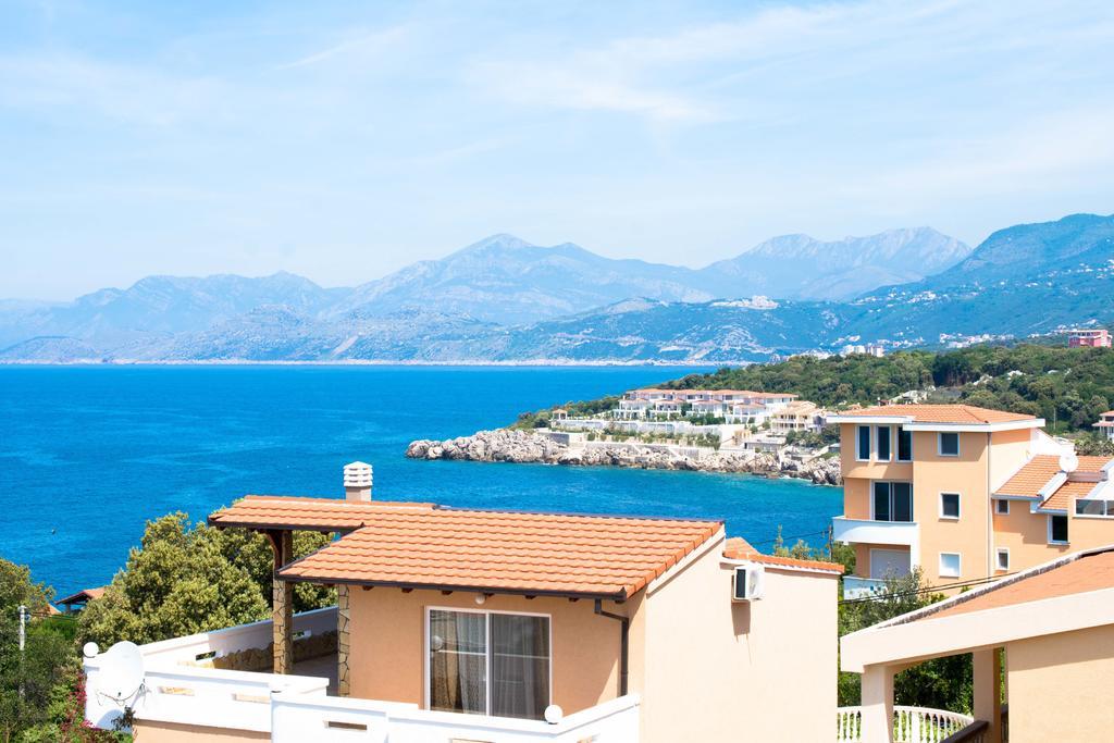 Apartments And Studios Anicic อัตเจฮะห์ ภายนอก รูปภาพ